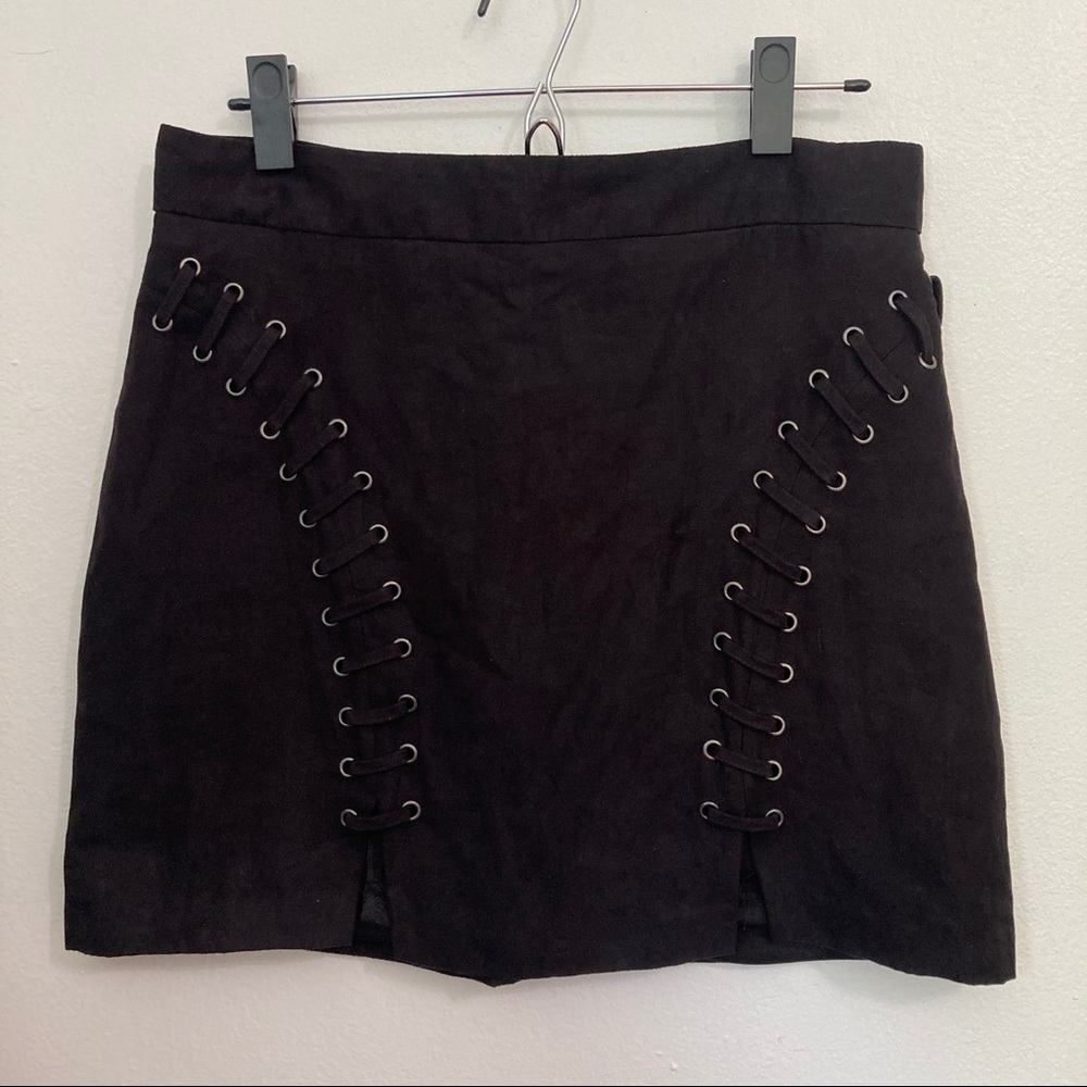 Forever 21 black mini skirt cross string detail velvet suede size large